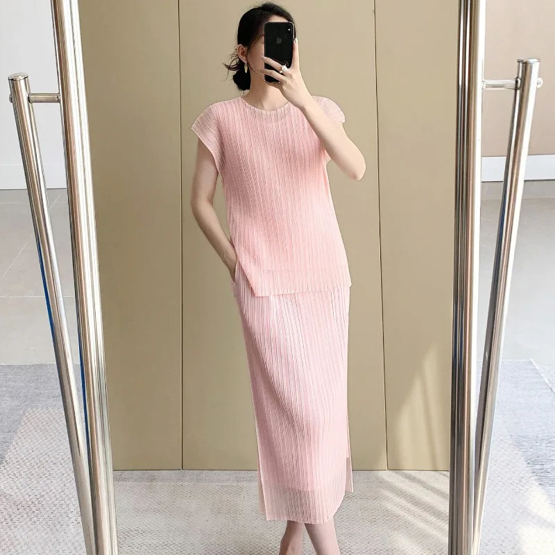  Pleated T-Shirt 2026 Summer Double-Layer Mesh Short-Sleeve Top Women's Stretch Skirt Simple Elegant Draped Commuter Set image 6