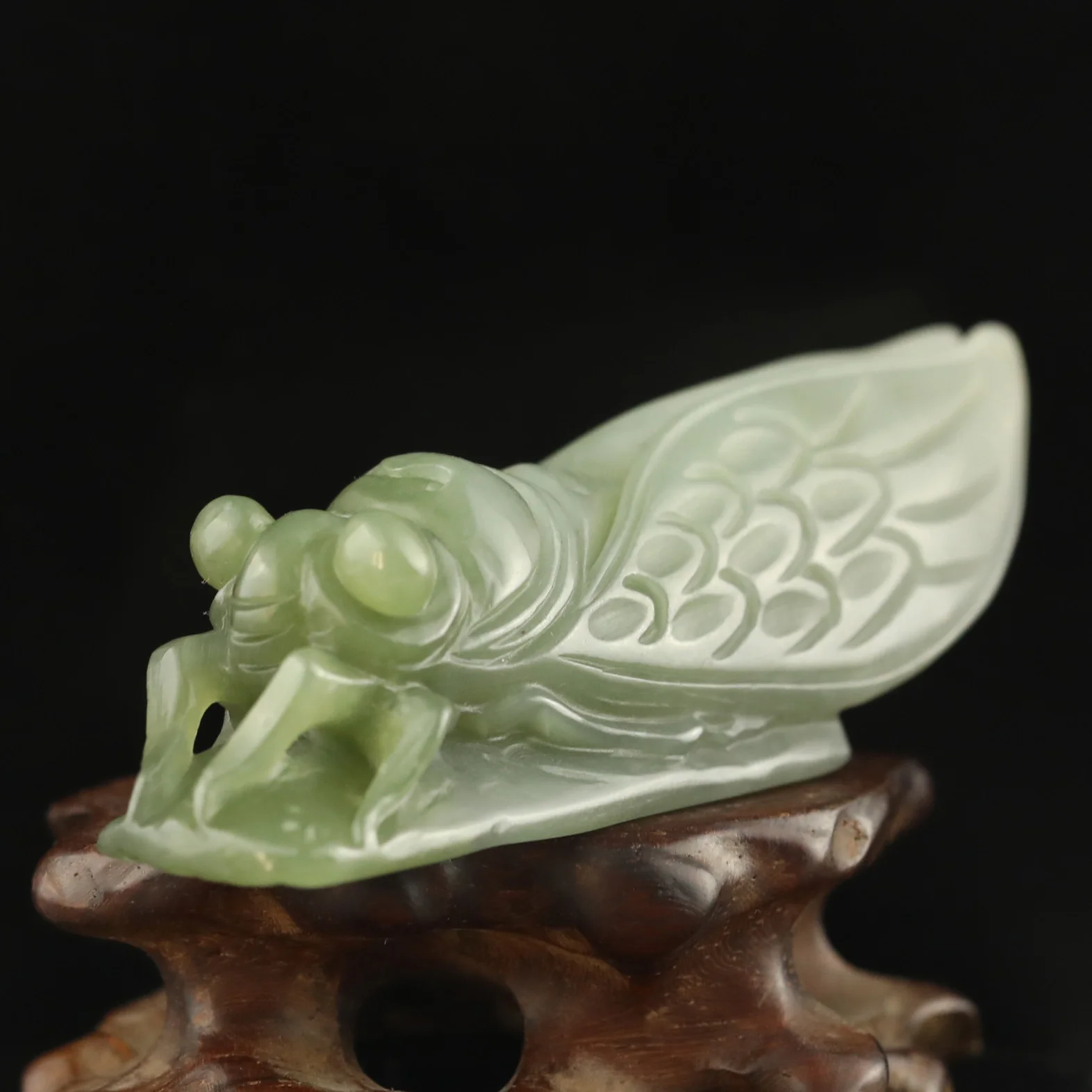 Old China Natural hetian Jade Hand Carved statue cicada pendant d7