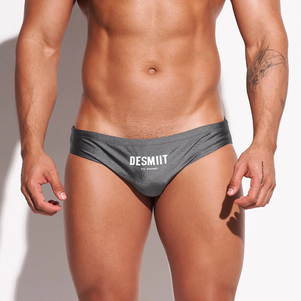 Desmiit Swimwear Sexy Men's Swim Briefs Low Waist Man Swimsuit Bikini Swimming Suit Trunk Summer Beachwear Surf Bath Wear Short