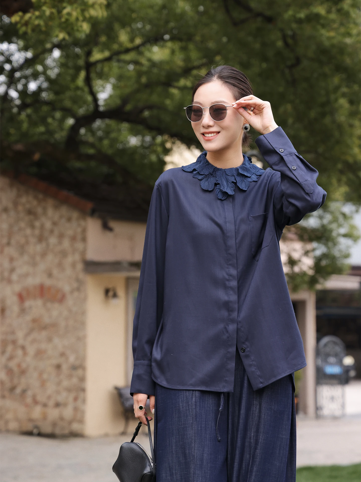 

Loose Long Sve Women's irt Faionable Splicing Design Blue Color Spring New Sle Wide Collar Le Detail Casual S...