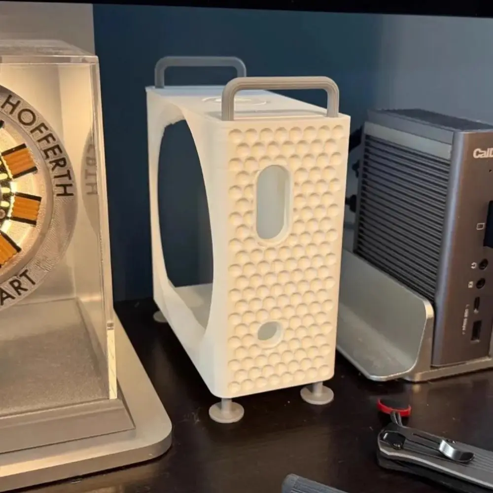 

Vertical Computer Case Dustproof Shockproof Storage Stand 3D Printed Protective Bracket for Mac Mini M4/M4 Pro 2024