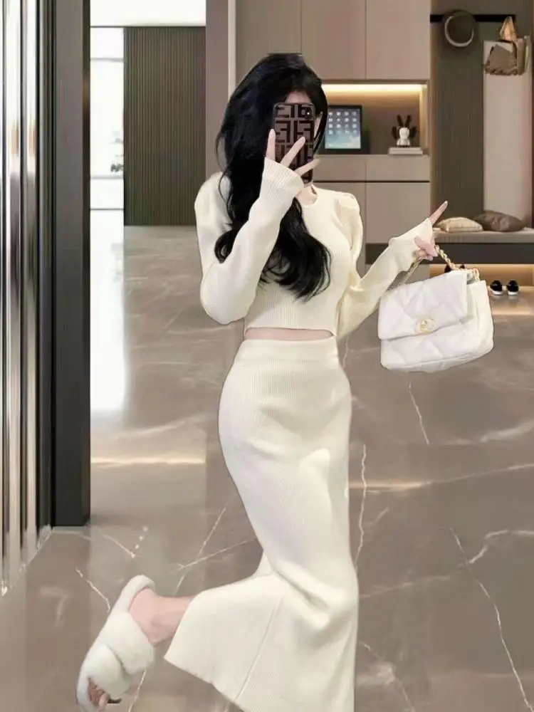 

Autumn Winter Women New White Round Neck Elegant Long Sleeve Short Tops And High Waist Wrap Hip Mini Skirt Knitted Two Piece Set