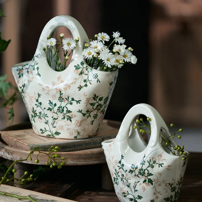 Bag ceramic vase ornaments, living room, high sense, flower arrangement, hydroponics, creative French retro pastoral style.
