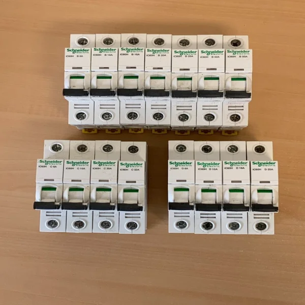 

Ic60h 1p Mcb, B6 B10 B16 B20 B25 B32 B50 C6 C20 C32 D6 D10 D16 D20 Совершенно новый оригинальный точечный Plc