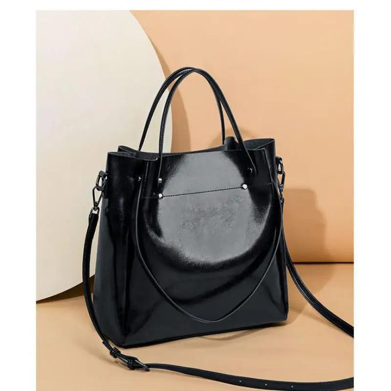 New Women Large Capacity Tote Bag Fashionable Genuine Leather Versatile Autumn And Winter Temperament High Grade And Simple Bag