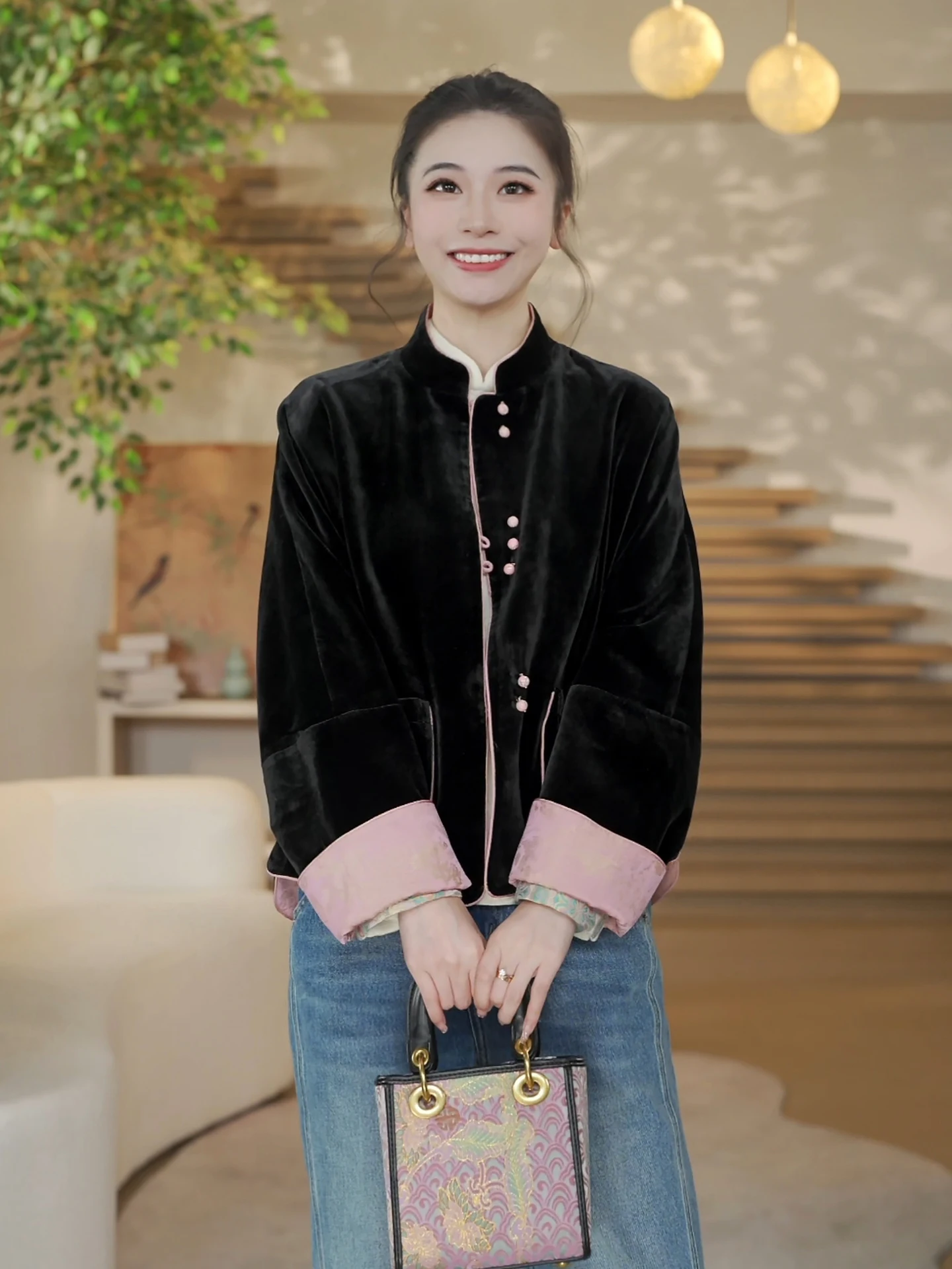 

ChuanJuan New Chinese Sle Silk Velvet Double-Sided Wear Women's Jaet Loose Fit Long Sve Button Closure