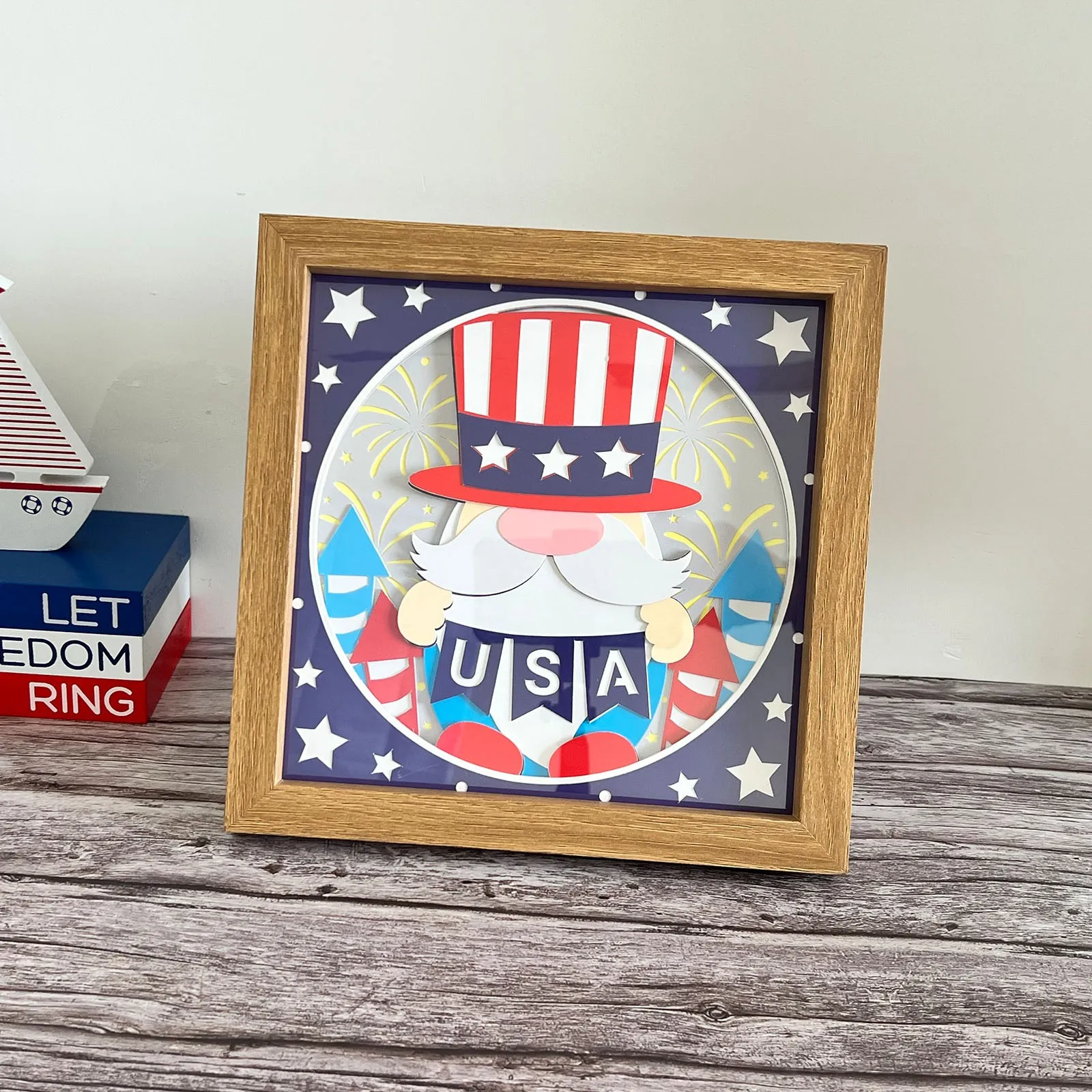 

4th July Gnome 3D Shadow Box Patriotic Dwarf Shadow Box Independence Day Decoration Office Desktop Wooden Frame Ornament 2024