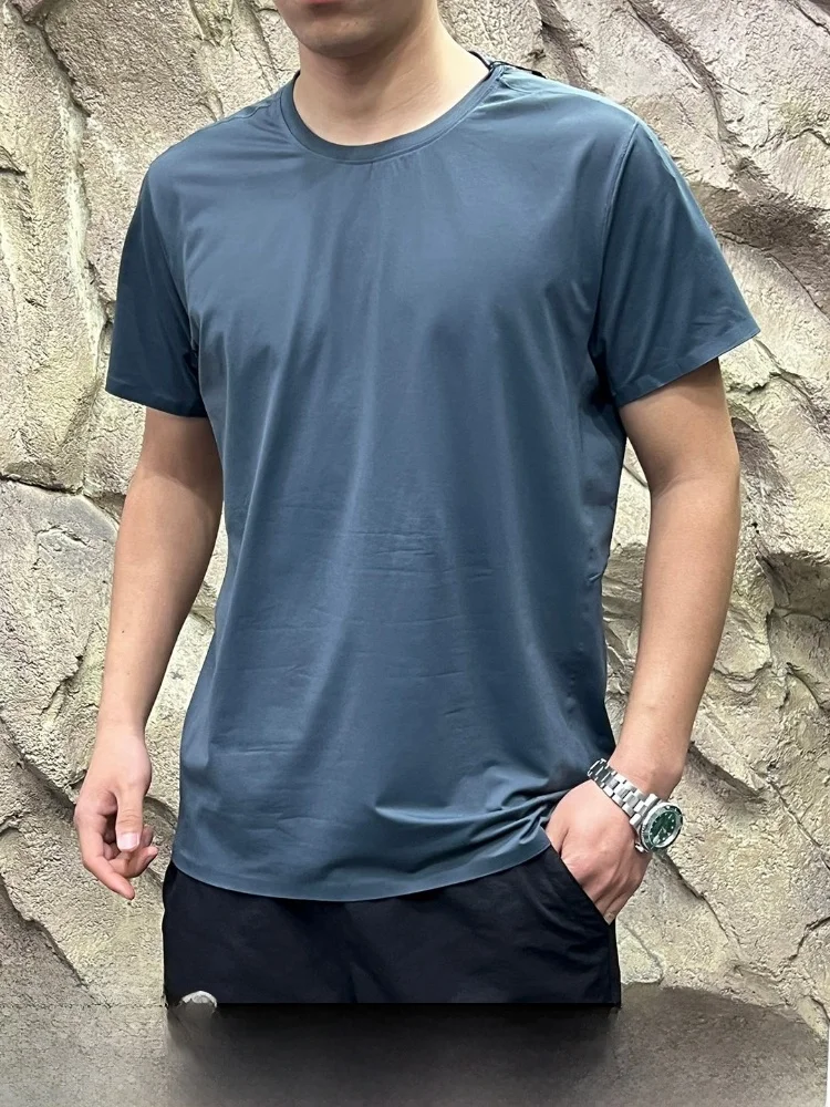 

Top Single Item! Full Glue Press Collar Sleeve Bottom Board! Back Laser Drilling! Summer Men's Outdoor Short Sleeve T-shirt