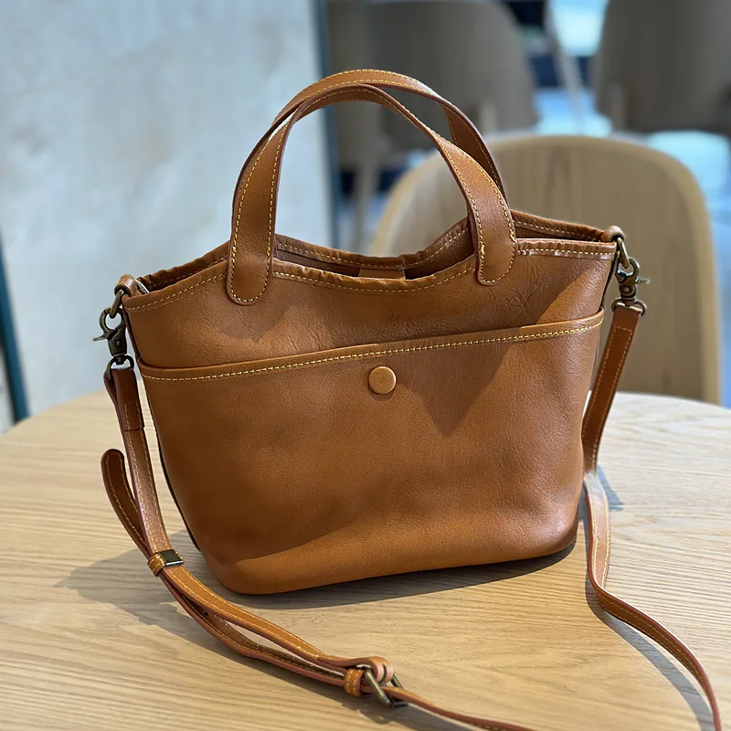 Spring and Summer Retro Leather Handbag Women's Vegetable Tanned Cowhide Vegetable Basket Bag with Many Layers of Practical Sing