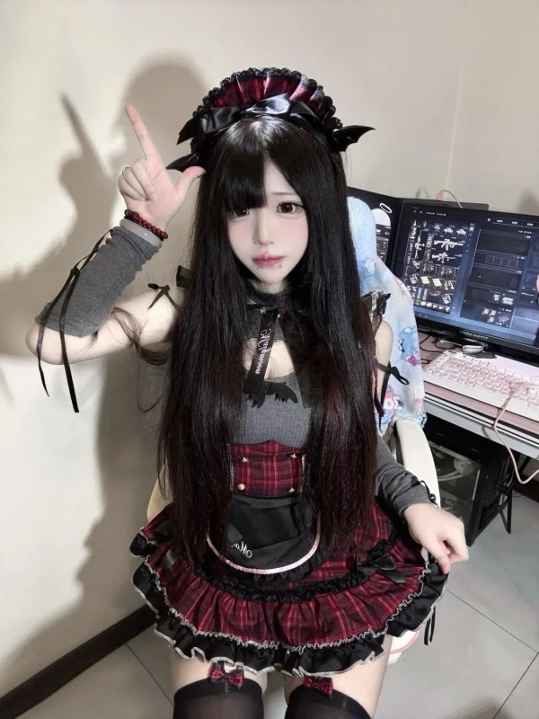 

Sweet Cool k Sle Spicy Girl Subculture Hollow out Svel Dr with Straps Plaid Two Piece Set Women's Faion