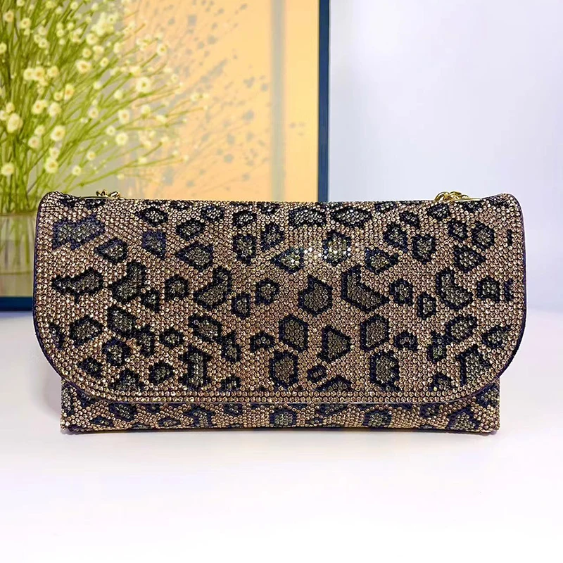 Nuevos bolsos de mano de cristal con estampado de leopardo a la moda, bolsos de noche para mujer, bandoleras de piel sintética con cadena, bolso de fiesta con diamantes de imitación, bolsos de mano para el día