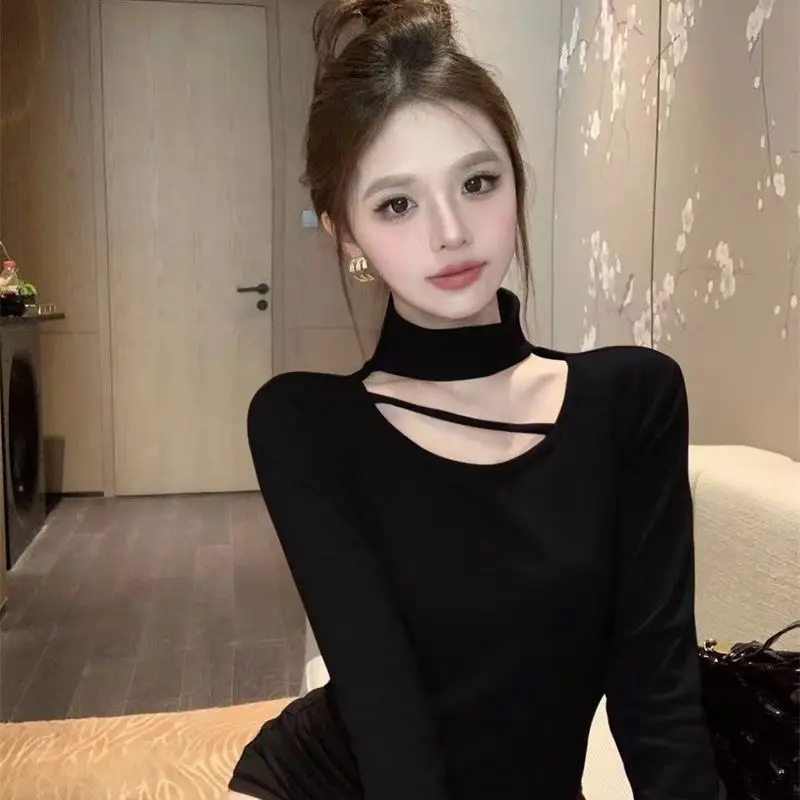 Sexy Long Sleeve Fleece Lined Slim Fit Short T-Shirt for Women Neck Hanging Design Hollow out Warmth Breathable Cotton Blend