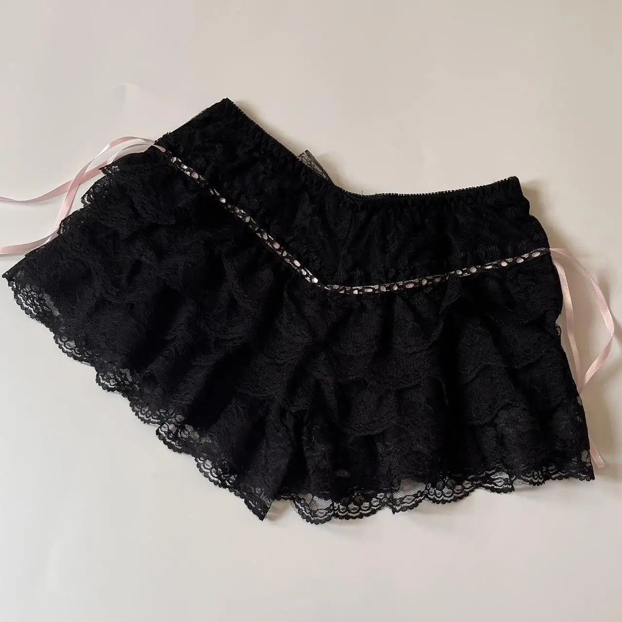 Kobiety Kawaii koronkowe Bloomers spodenki z falbanką warstwowe spodnie w kształcie dyni Lolita śliczne Pettipants seksowna kokietka szorty mikro dna