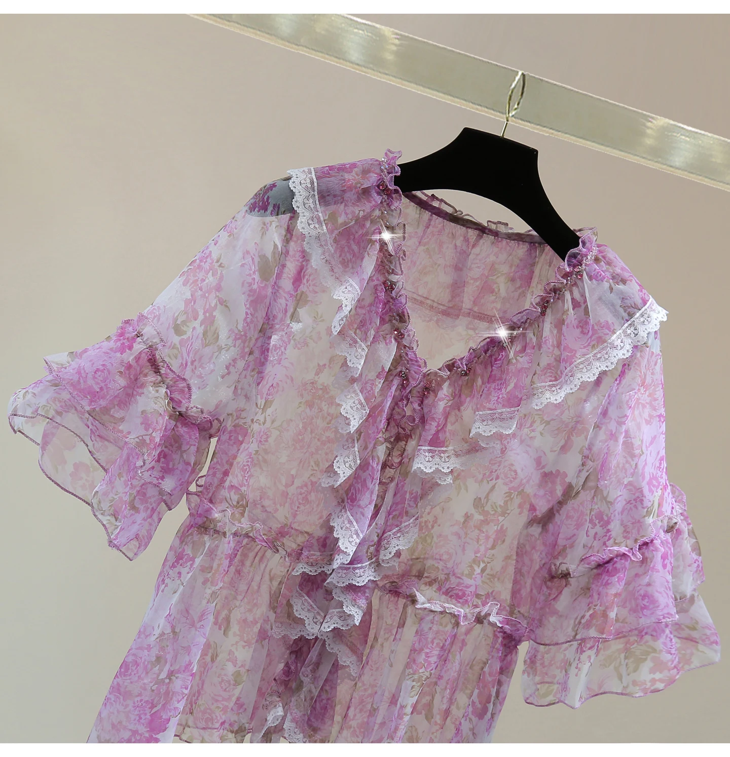 Lace Floral V-neck Thin Chiffon Shirt, Summer Top, Diamond Beads and Lotus Leaf Edge Medium Sleeve Sunscreen Blouse for Women