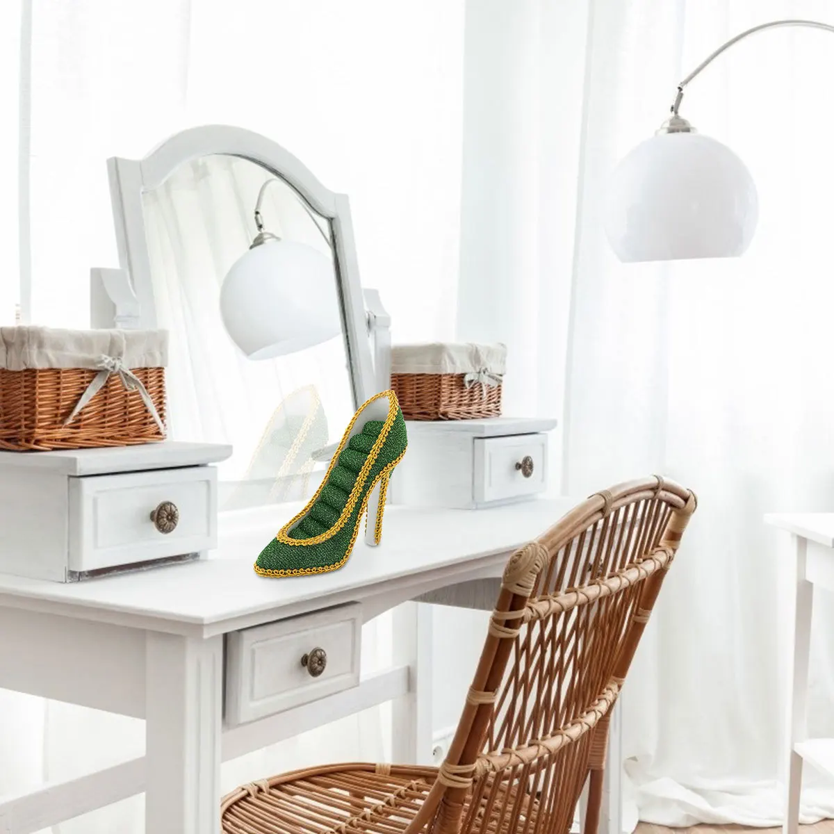 

1Pcs Dark Green Resin Earring Organizer Creative Jewelry Display Stand Household Ornament Ring Holder Christmas Birthday Present