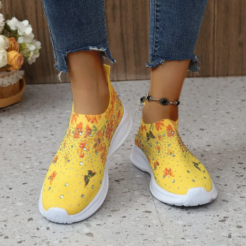 Large Size 35-43 Casual Women's Shoes New Fashion Running Shoes Printed with Floral Rhinestones for Casual Sports Zapatos Mujer
