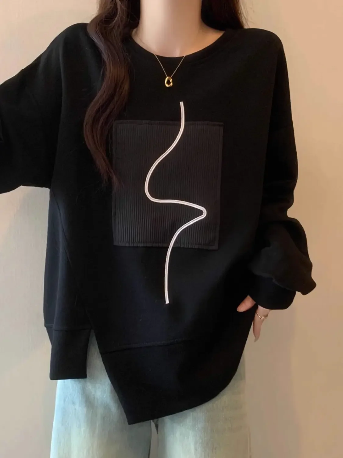 

Long-sleeved Plus Size Women's Round Neck Long-sleeved Casual Loose Sweatshirt 2025 Autumn New Loose Irregular Top E7947
