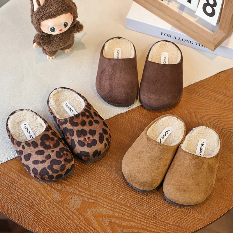 

Girls’ Faux Fur-Lined Cold-Weather Slipper Shoes – Lightweight Outdoor Booties with Non-Slip Sole Baby Girl Shoes