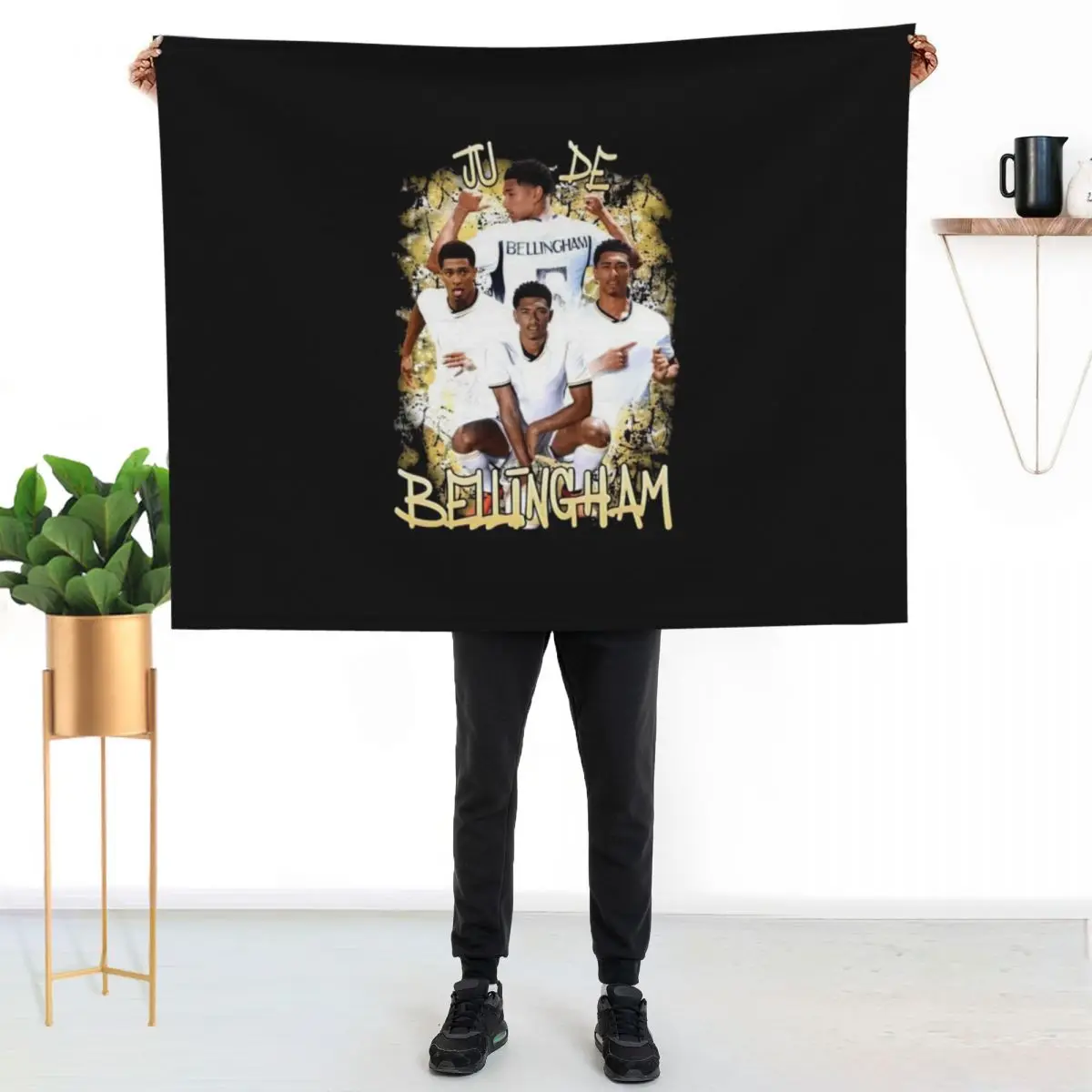 

JUDE - THE STAR Posters and Art Throw Blanket Soft Breathable Blanket for Night Sleeping