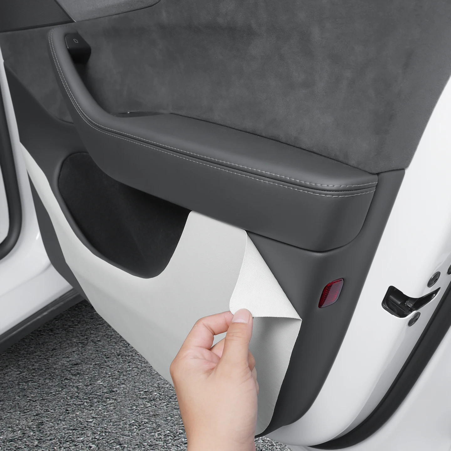 Geeignet für das neue Tesla 6-Sitzer-Modell YL, Türschwellenschutz mit selbstklebender Rückseite, Türverkleidungs-Aufkleber, Innenraumdekoration – Detail 5