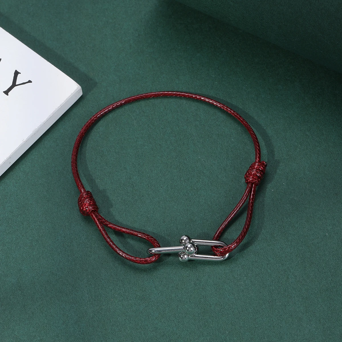 Cute Fashion Simple Braided Wax rope horseshoe buckle Bracelet Adjustable Rope Bracelet Women Men Jewelry Accessories gifts
