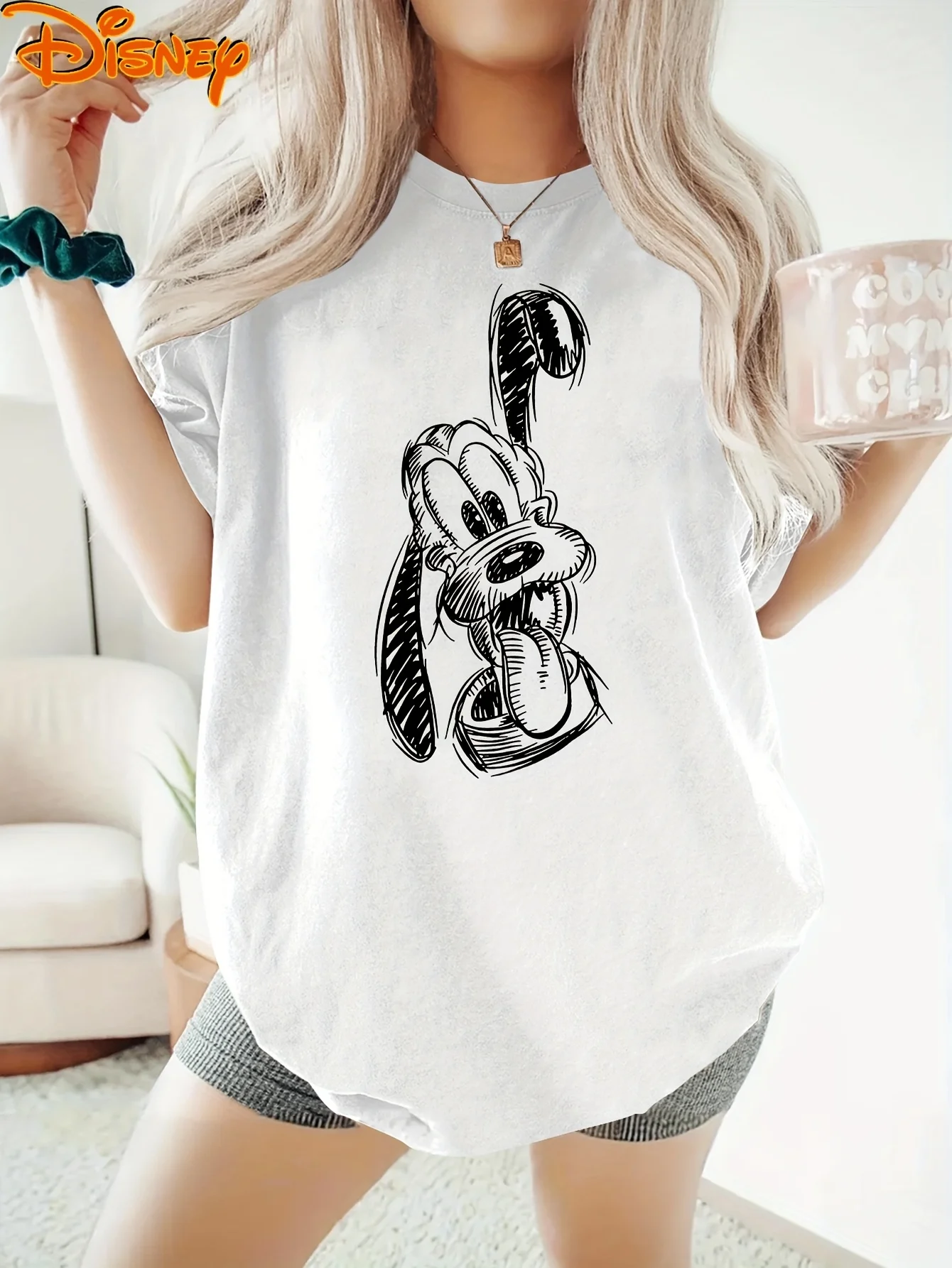 

2025 Disney Pattern Printed Women's Casual Comfortable Unique Smiling Face Black Round Neck Short Sleeve T-shirt