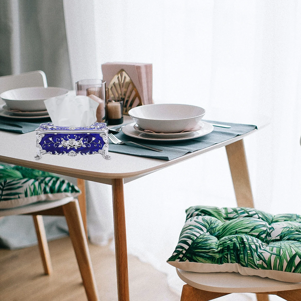 

Rose Pattern Towel Box High-Grade Napkin Holder For Home Napkin Holder Home Car Office European Style Tissue Container