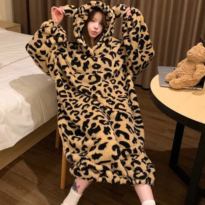 

Женская утолщенная зимняя одежда для сна из кораллового флиса, плюшевый халат с длинными рукавами и шляпой, капюшон, бархатный халат, домашняя пижама, одежда