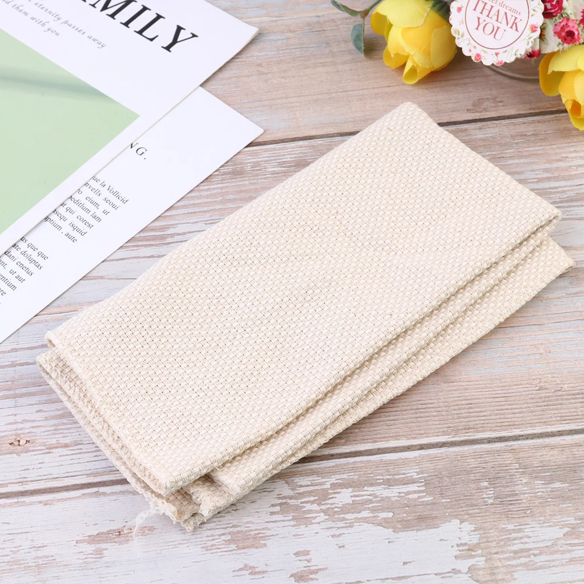

3Pcs Durable Cloth Embroidery Materials Kit DIY for Woman Handmade Fabrics Sealed Edges Style Embroidery Craft 36x36cm