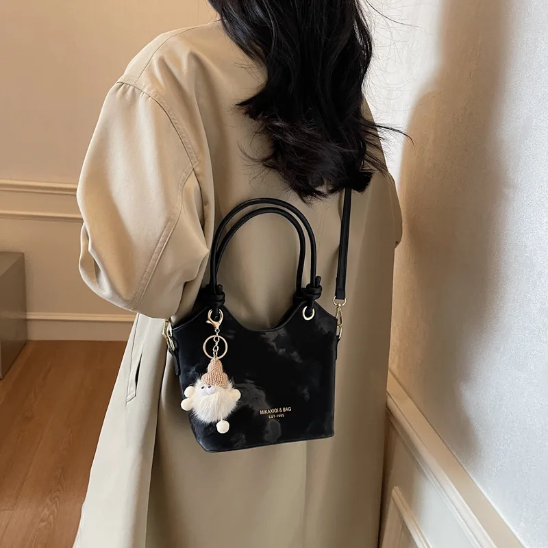 

Runway Style Bucket Clutch Women Braided Handle Mini Tote Premium Caviar Grain Commuter Chic Statement Piece Luxury