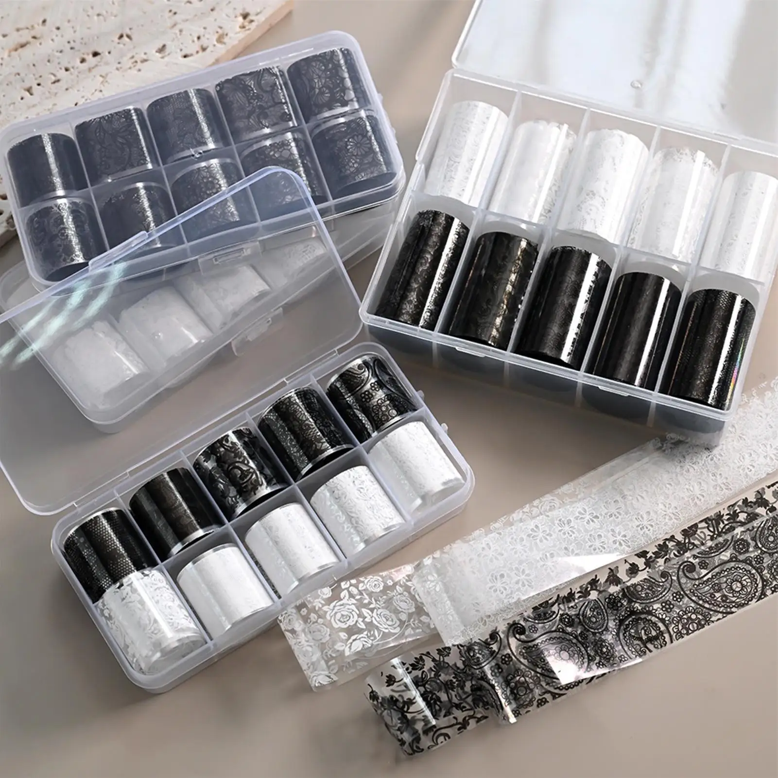 10 Stück Weiße und Schwarze Spitzen-Nagelkunstfolien Set Selbstklebende Nageltransferaufkleber DIY Maniküre Styling Nageldekoration Zubehör