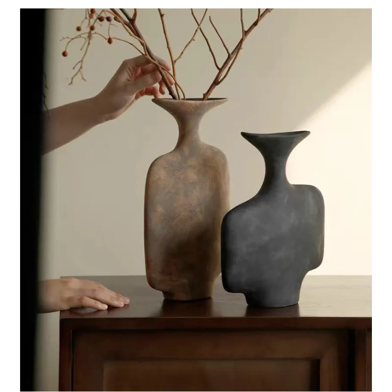 Modern Luxury Art Resin Creative Decorative Vase Home Decorative Art Desktop Office Home Interior Decorative Vase