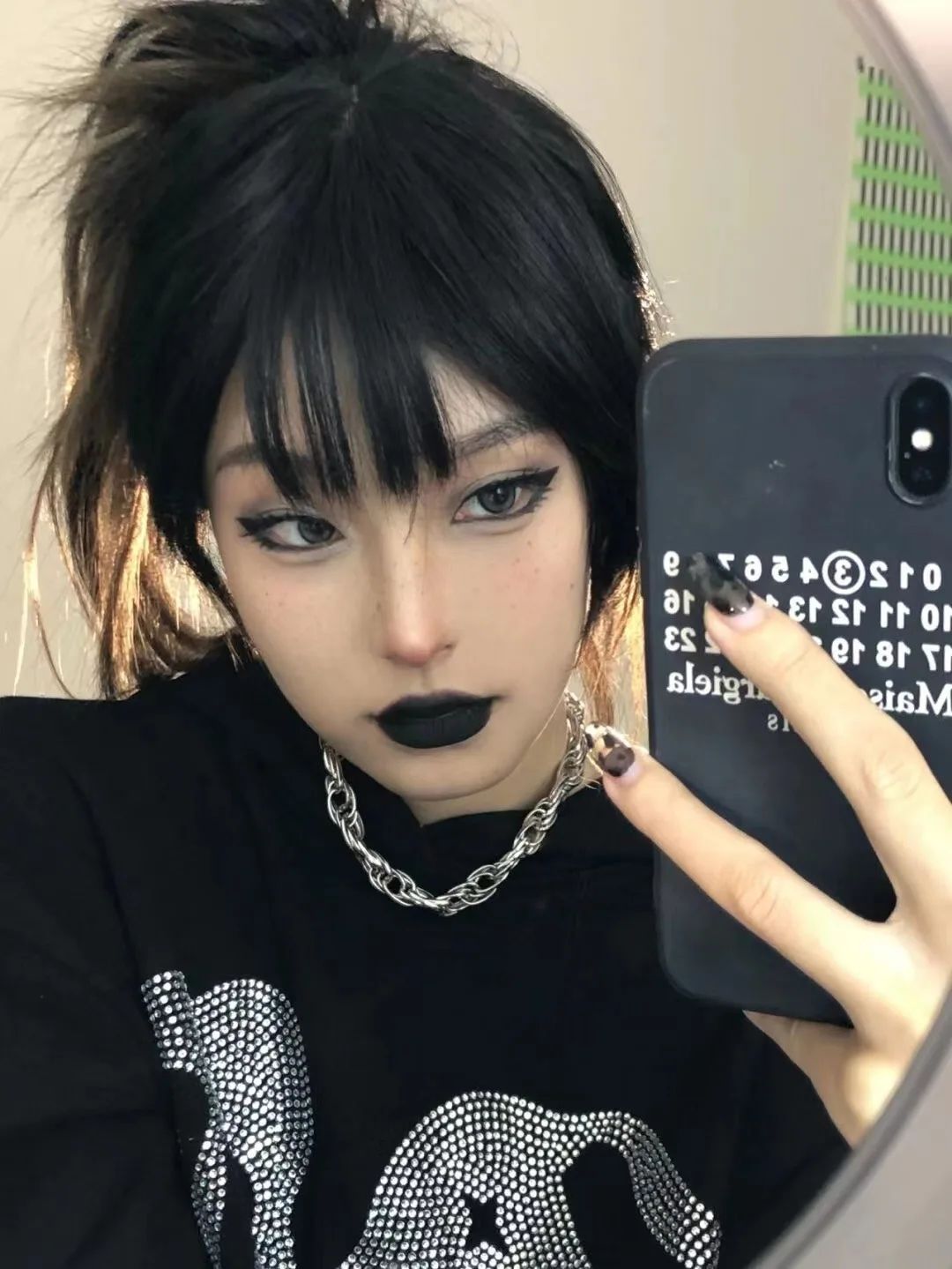 Matte Dark Red Lip Makeup Matte Black Brown Black Blue Gothic Velvet Lip Gloss Waterproof Moisturize Non-stick Cup Lipstick Tint
