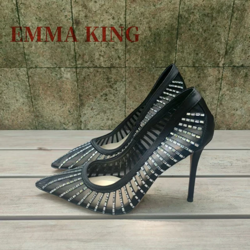 شبكة سوداء مدبب تو مضخات خنجر الكعوب كريستال الانزلاق على مضخات المرأة أحذية مثيرة نمط جديد الصيف أحذية مصممين غير رسمية للحفلات