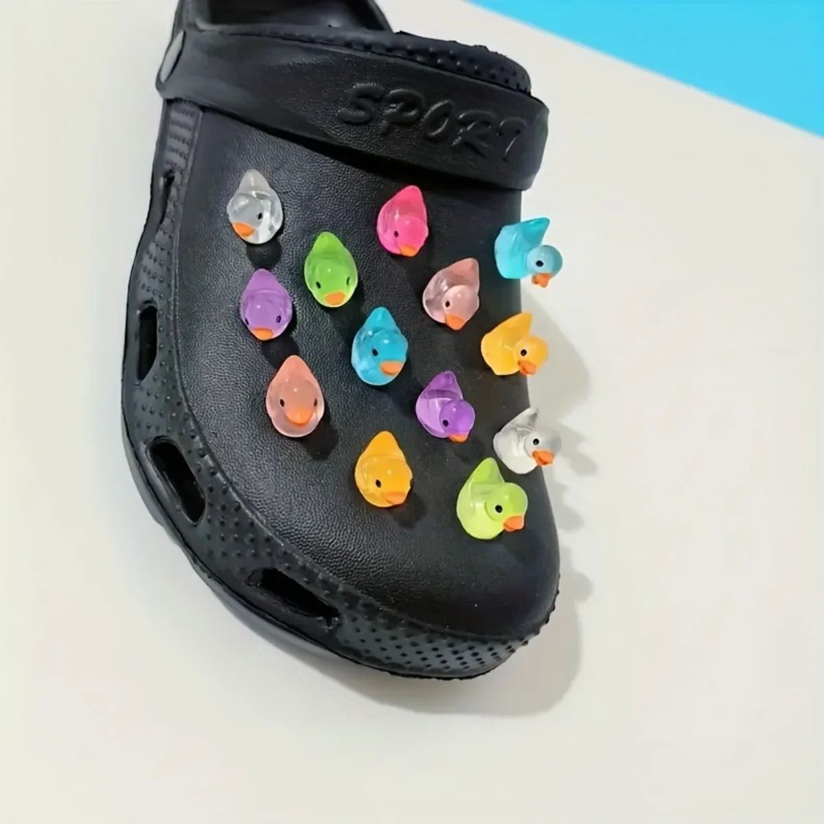14/16PCS Leuchtende 3D DIY Abnehmbare Schnalle Schuhe Zubehör Ente Schuh Charms Set Nette Weihnachten Enten Erweiterte schuh Dekorationen – Detail 10
