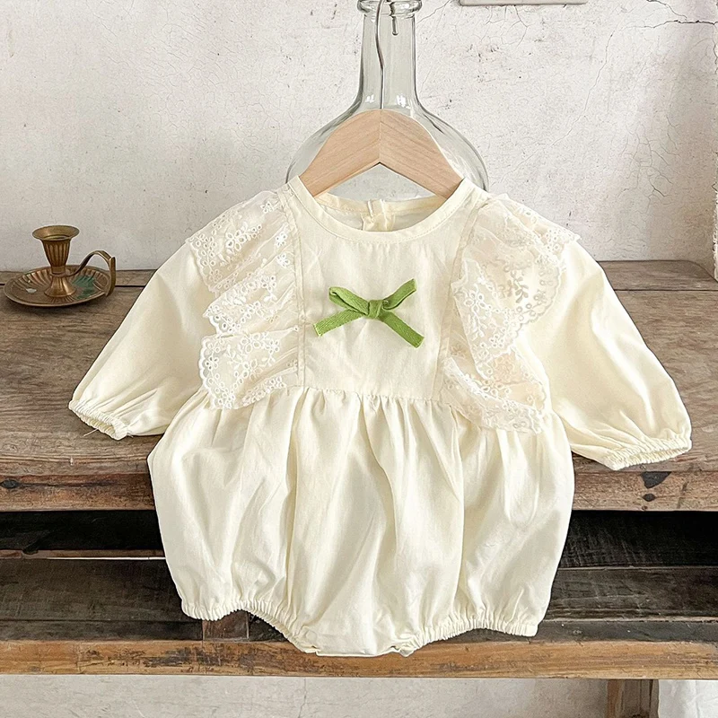 

2024 New Autumn Baby Girls Clothing Newborn Baby Girls Bodysuits Long Sleeved Cotton Lace Splicing Infant Baby Girls Jumpsuit