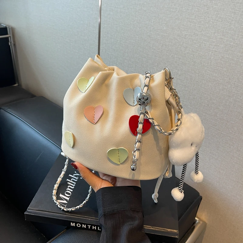 

New bag for women 2024 fashion trend bucket bag with niche design, women's chain shoulder crossbody pleated bag