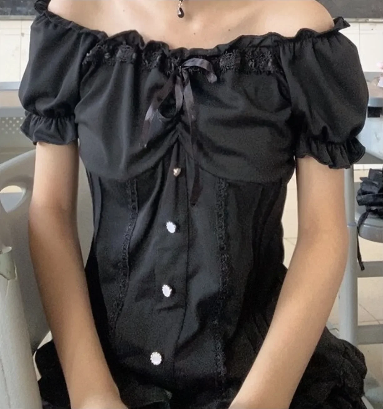 القوطية الأسود الدانتيل تقليم مثير القمم المرأة كبيرة الحجم Y2K خمر نفخة كم تي شيرت الإناث Harajuku ريترو الصيف الشارع الشهير بلوزة