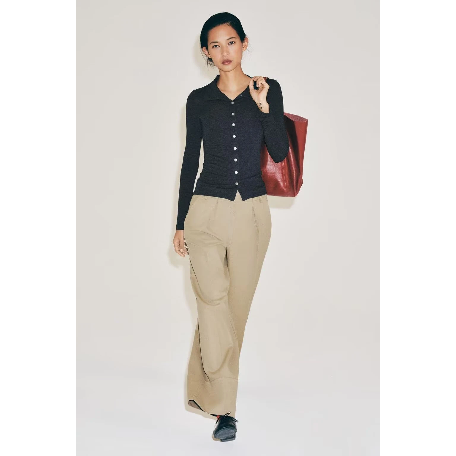 Early Autumn New Women's Casual Long Sleeve Turn-down Collar Shirt Selective Button-up Top Polyester Standard Fit T-shirt