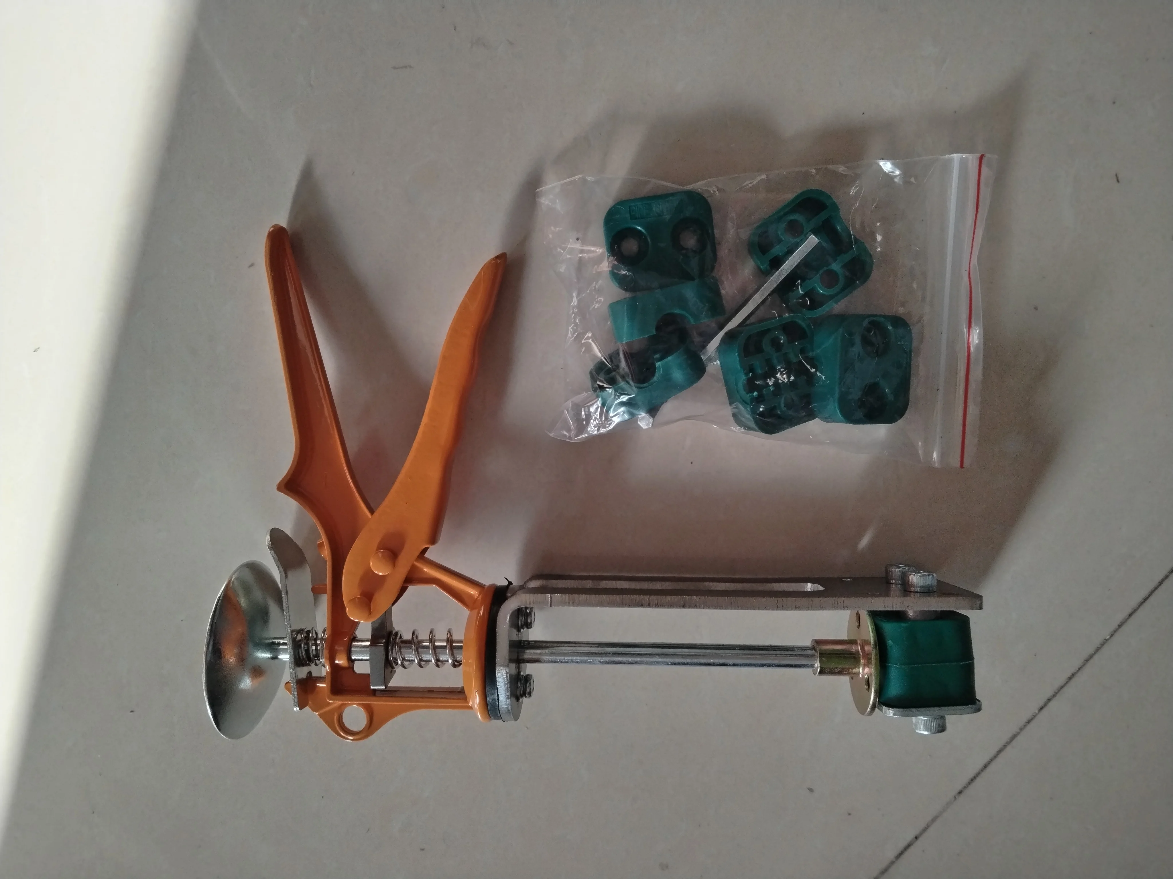 

Automobile Fuel Pipe Assembly Fuel Quick Connector 6/8/10/12mm Nylon Hose Installation Tool 1pc