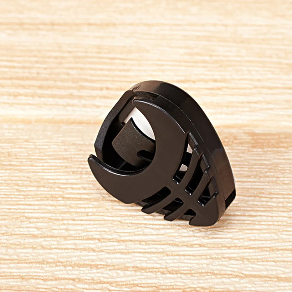 

50pcs Guitar Pick Storage Boxes Portable Plastic Plectrum Holder Hollow-Out Design Spring-Loaded For Smooth Surfaces
