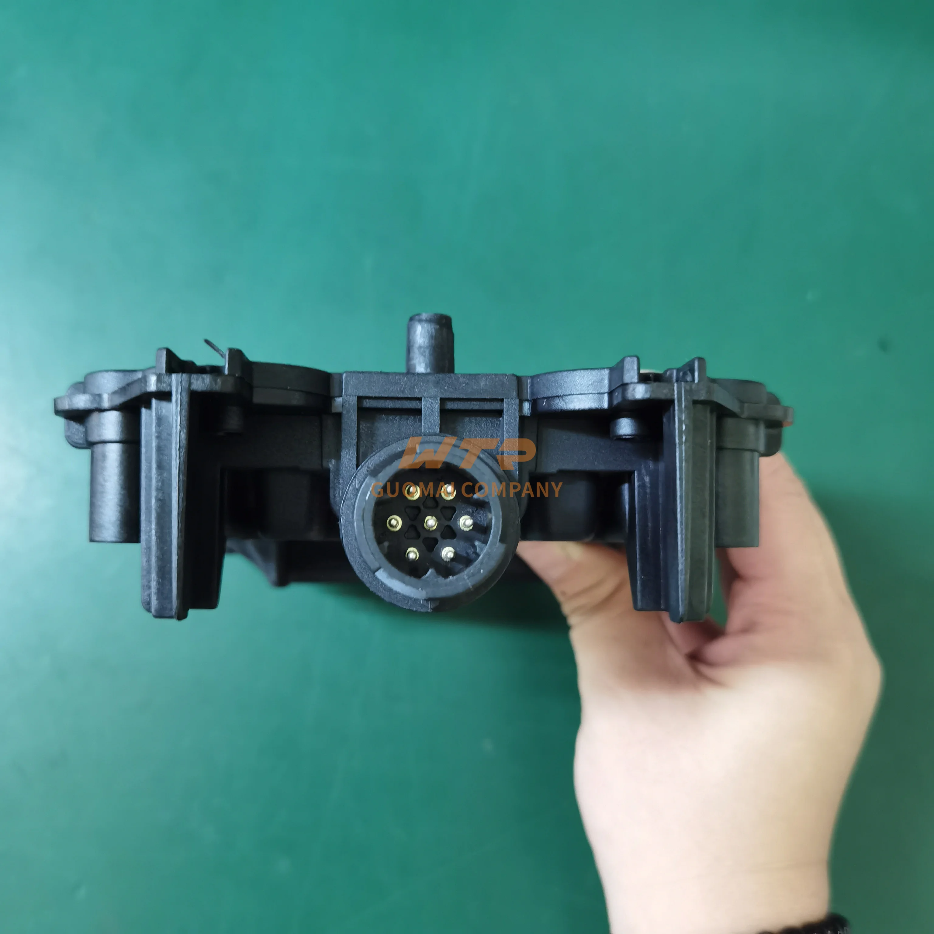 Kit Cover Air Processing Control Unit 9325109662 2287595 2148071 2089582 1941956 1897532 1796172 For SCNA Truck Parts view 5