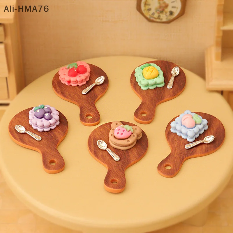 1 Set 1:12 Dollhouse Miniature Cake Simulation Food Toy for Children's Dollhouse Kitchen DIY Decoration Accessories