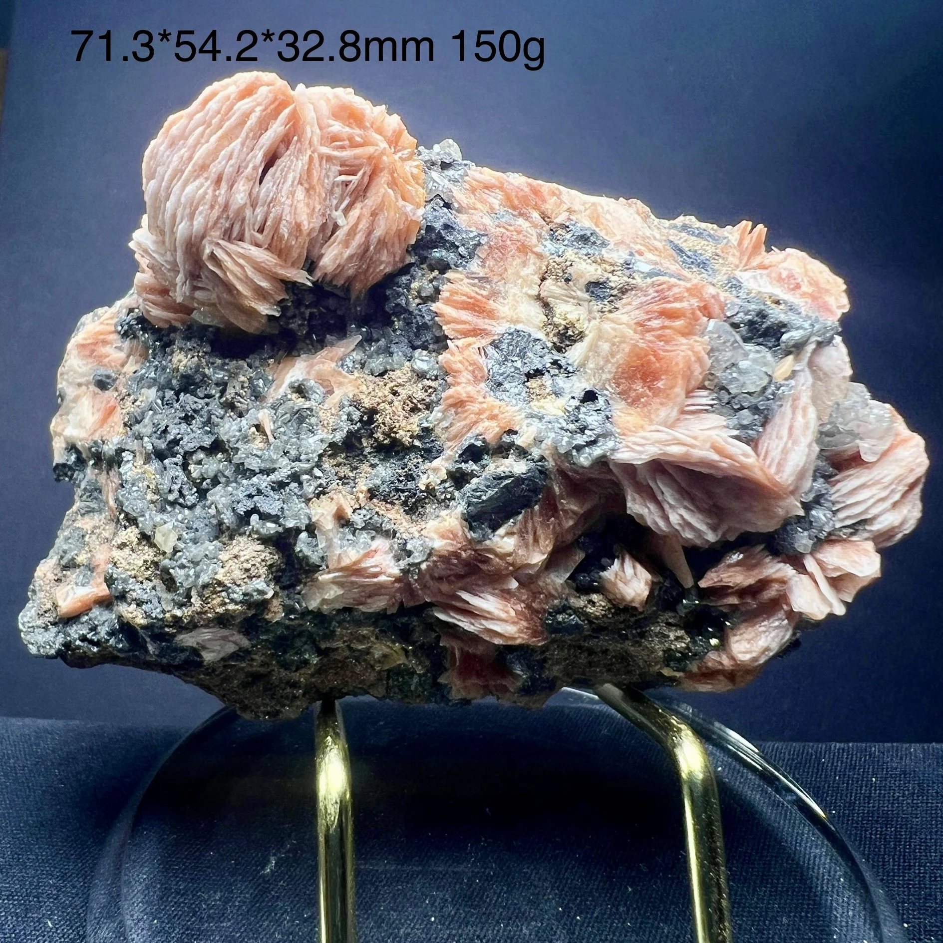Natural Moroccan barite, galena and sphalerite coexisting crystal specimen, ornamental and collectible display item.
