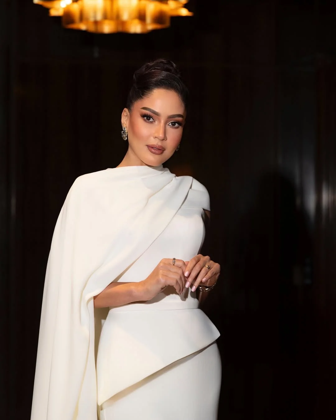 

Dubai Elegant Luxurious Party Dresses Simply White Prom Gown Simply Beads vestidos elegantes mujer para fiesta de noche 2025