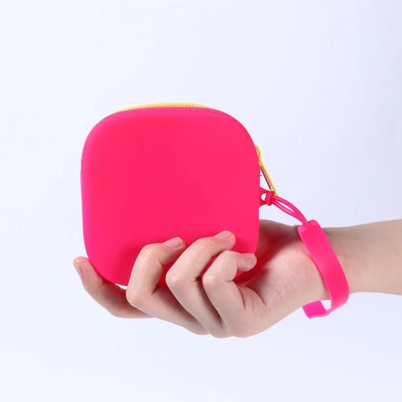 Silicone Storage Pouch   Zippered Cosmetic Bag   Soft Silicone Material   Multi-Coloured   DIY Gift