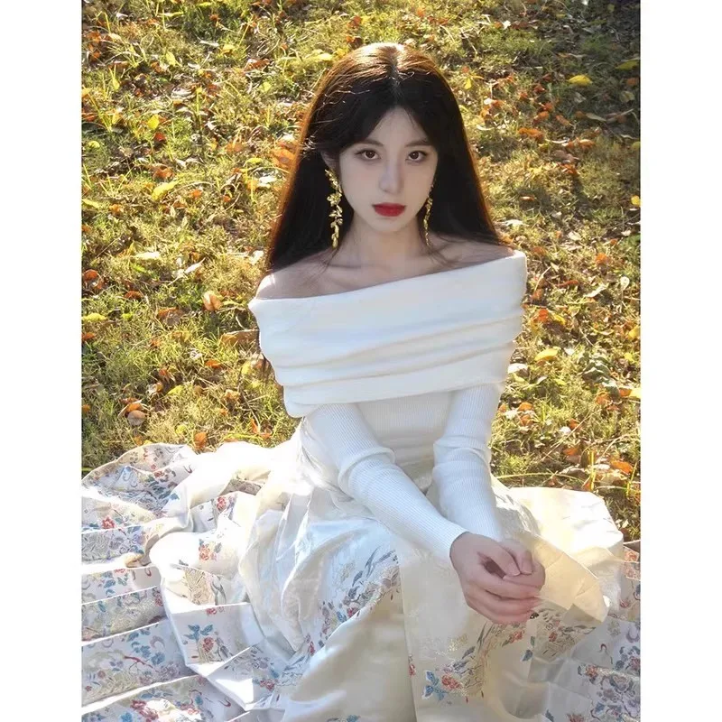 White Shoulder Bared Knitted Sweater Women's Spring Autumn Long Sleeve Base Layer Beautiful Inner Wear High End Feeling Outfit