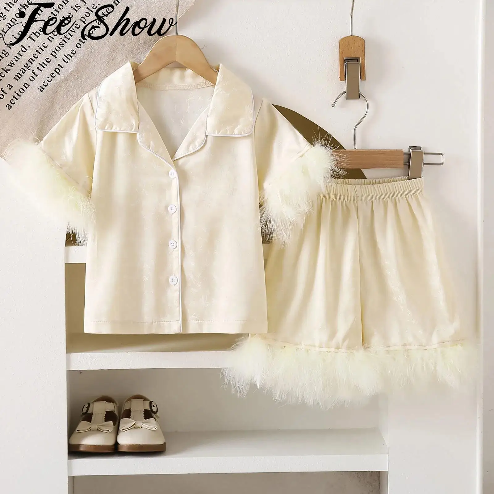 Satin-Pyjama-Sets für Kleinkinder, Mädchen, kurzärmelig, mit Knöpfen, Federbesatz, Jacquard-Hemdoberteile mit Shorts, Kinder-Homewear, Nachtwäsche