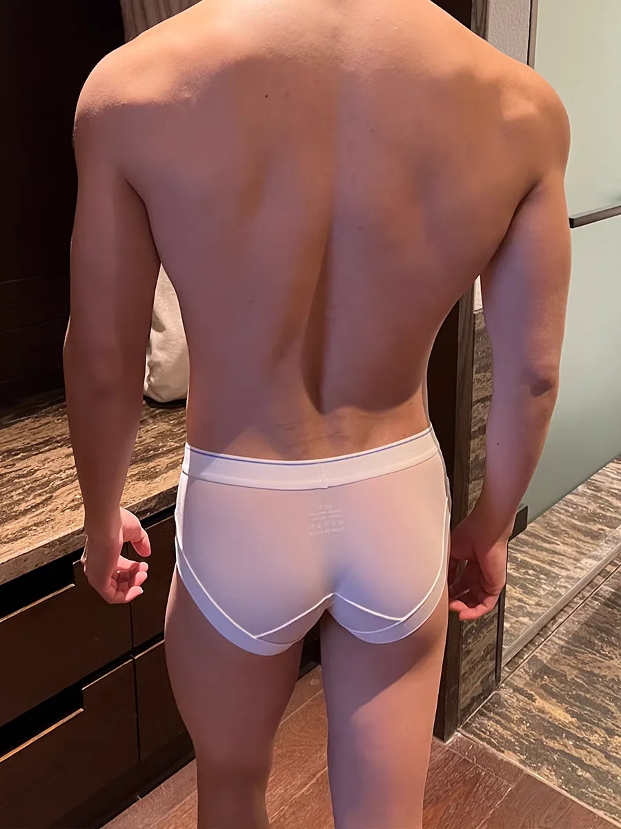 

Ultra-thin ice silk sexy men's briefs, sporty, breathable, transparent, low-waisted, U-convex men's briefs