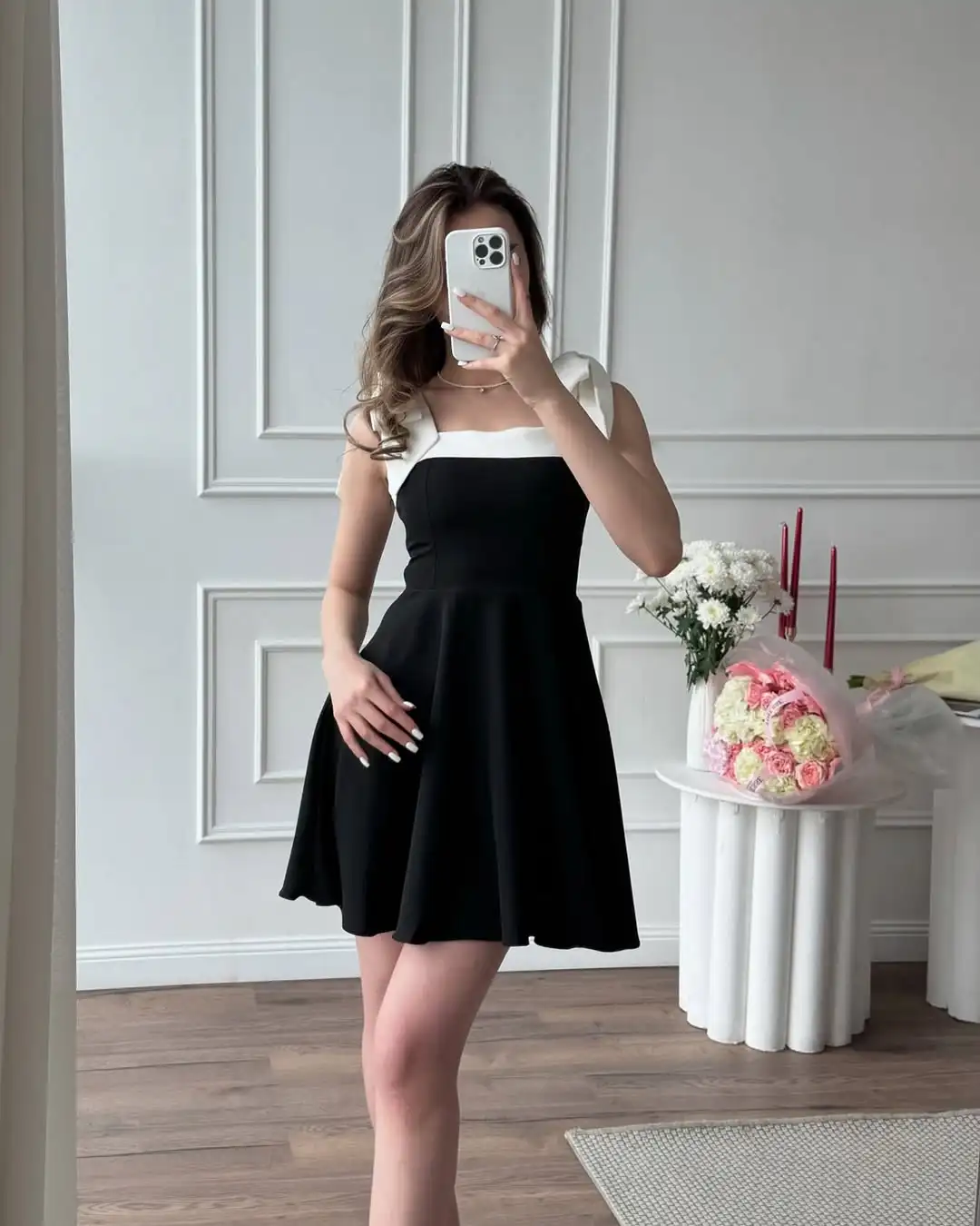 女性コントラストボウスリングミニドレスエレガントなノースリーブオフショルダーハイウエストAラインショートドレスレディースデイリー通勤ドレス